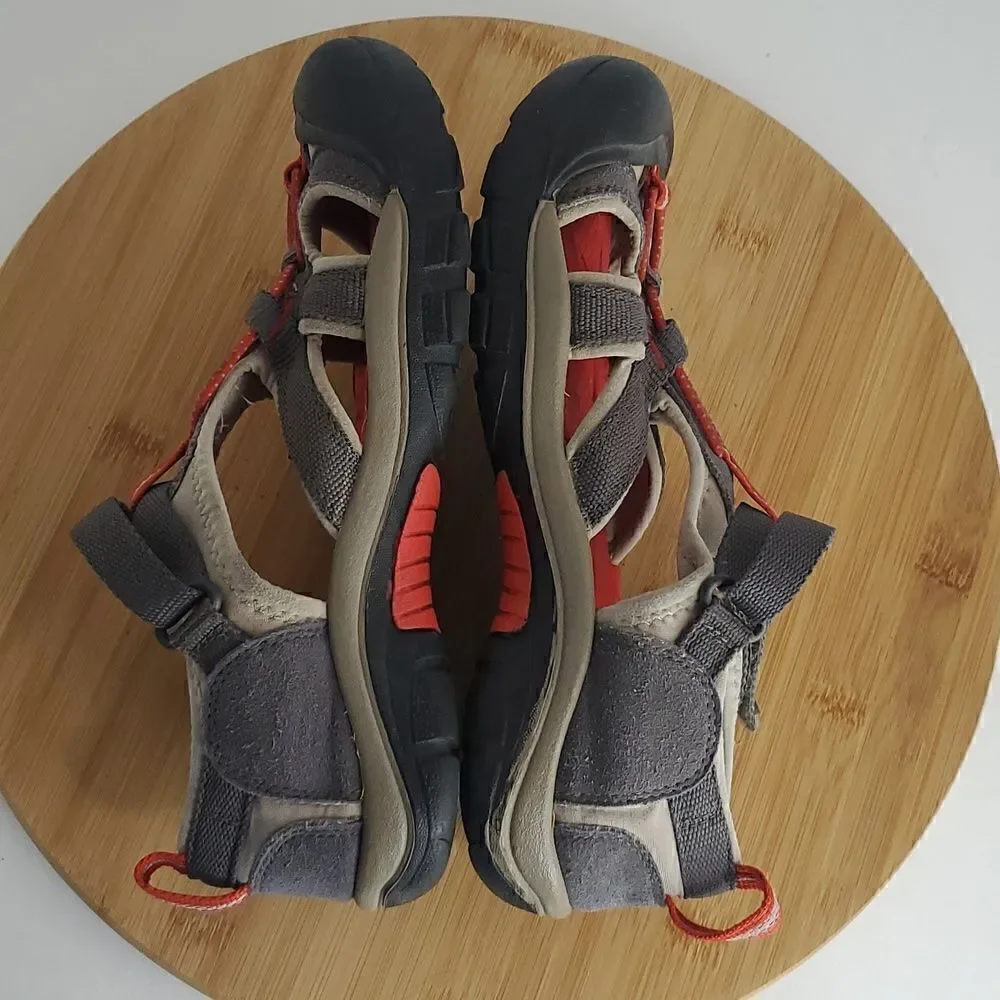 KEEN Venice H2 Gray Waterproof Sport Sandals 1019354 Big Kids Shoe Size 4